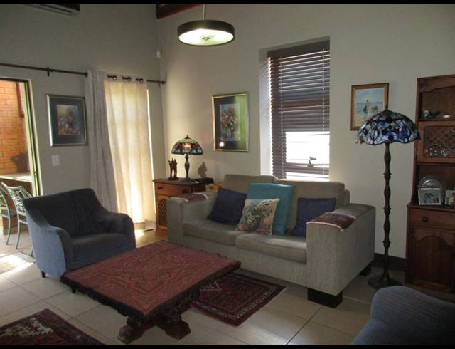 1 BEDROOM TOWNHOUSE FOR SALE IN RETIRE AT MIDSTREAM